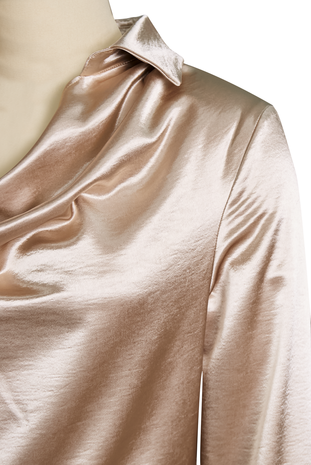 Blouse en satin élégante avec décolleté drapé
