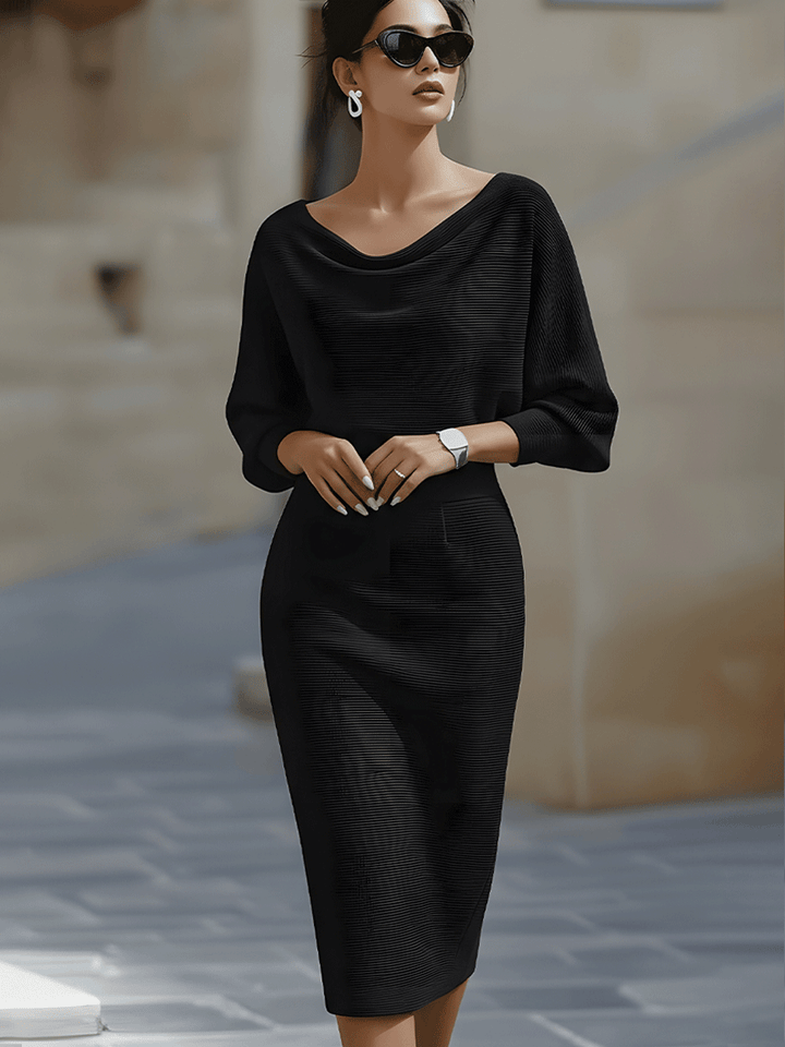 Robe midi drapée avec manches chauve-souris