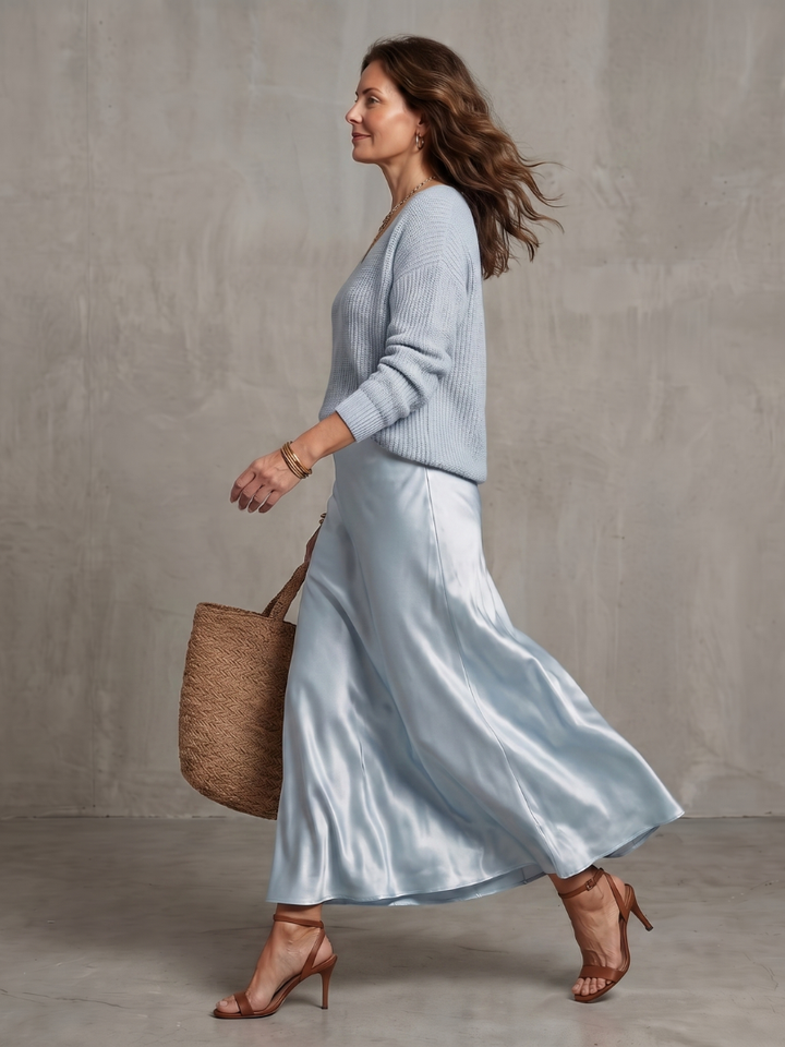 Luciana | Set di Maglione a V e Gonna in Satin a Taglio Inclinato
