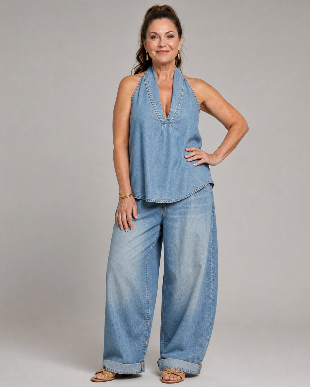 Zorelle | Top in Denim con Collo Halter e Pantaloni a Gamba Larga