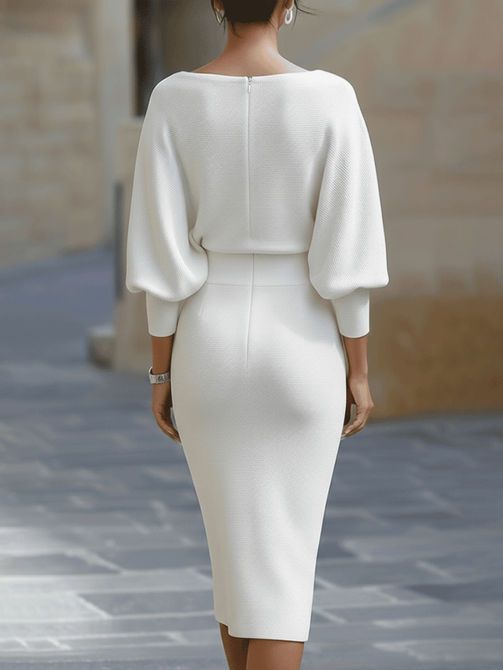 Robe midi drapée avec manches chauve-souris