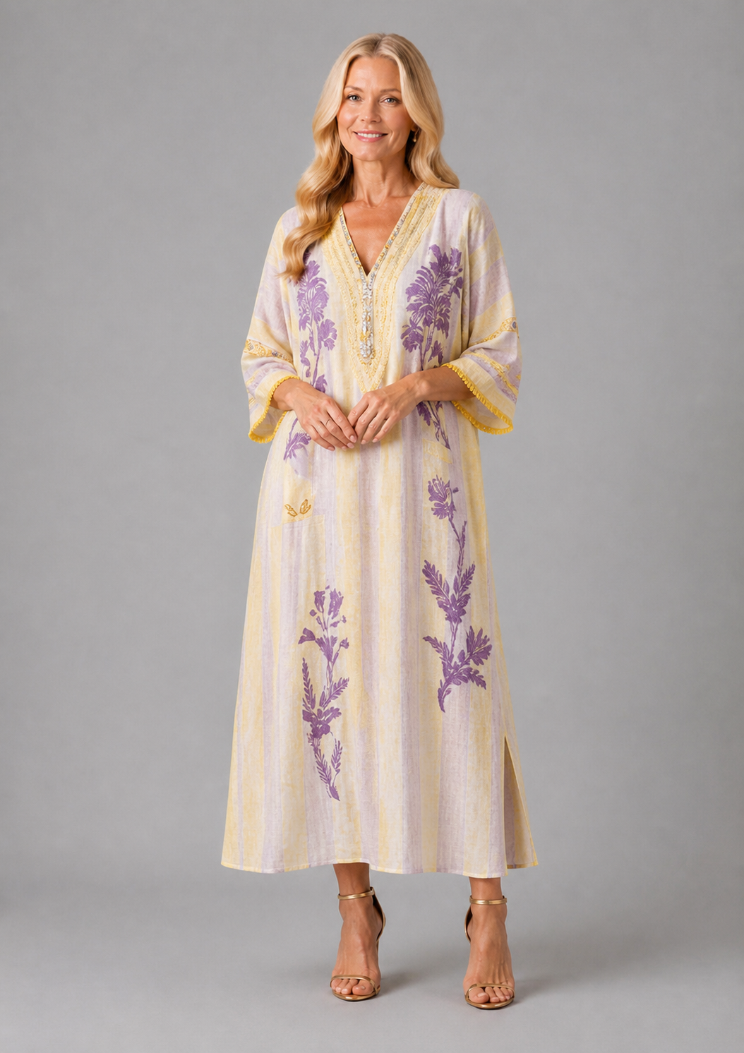 Aurelia | Vestito Maxi a Maniche Corte a V con Strisce e Fiori
