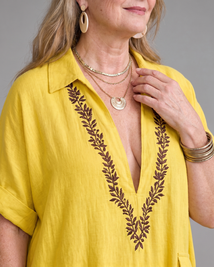 Elakeja | Vestito Midi Relaxed con Dettaglio Tasca e Collo a V Ricamato