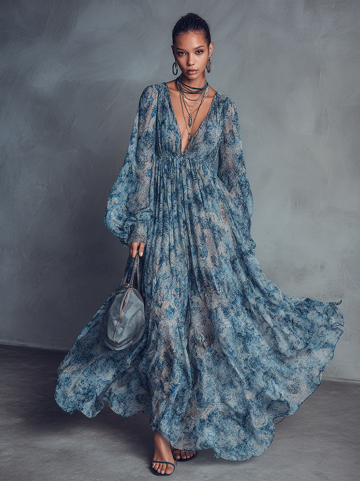 Robe maxi en chiffon avec imprimé floral bleu de style bohémien pour femme avec décolleté en V et manches lanternes