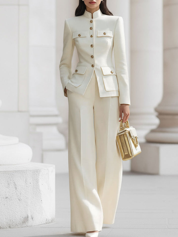 Christina - Ensemble de Costume Sur Mesure Crème Élégant avec Accents Dorés