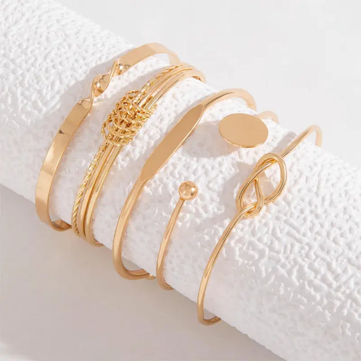 Ensemble de Bracelets Dorés Élégants
