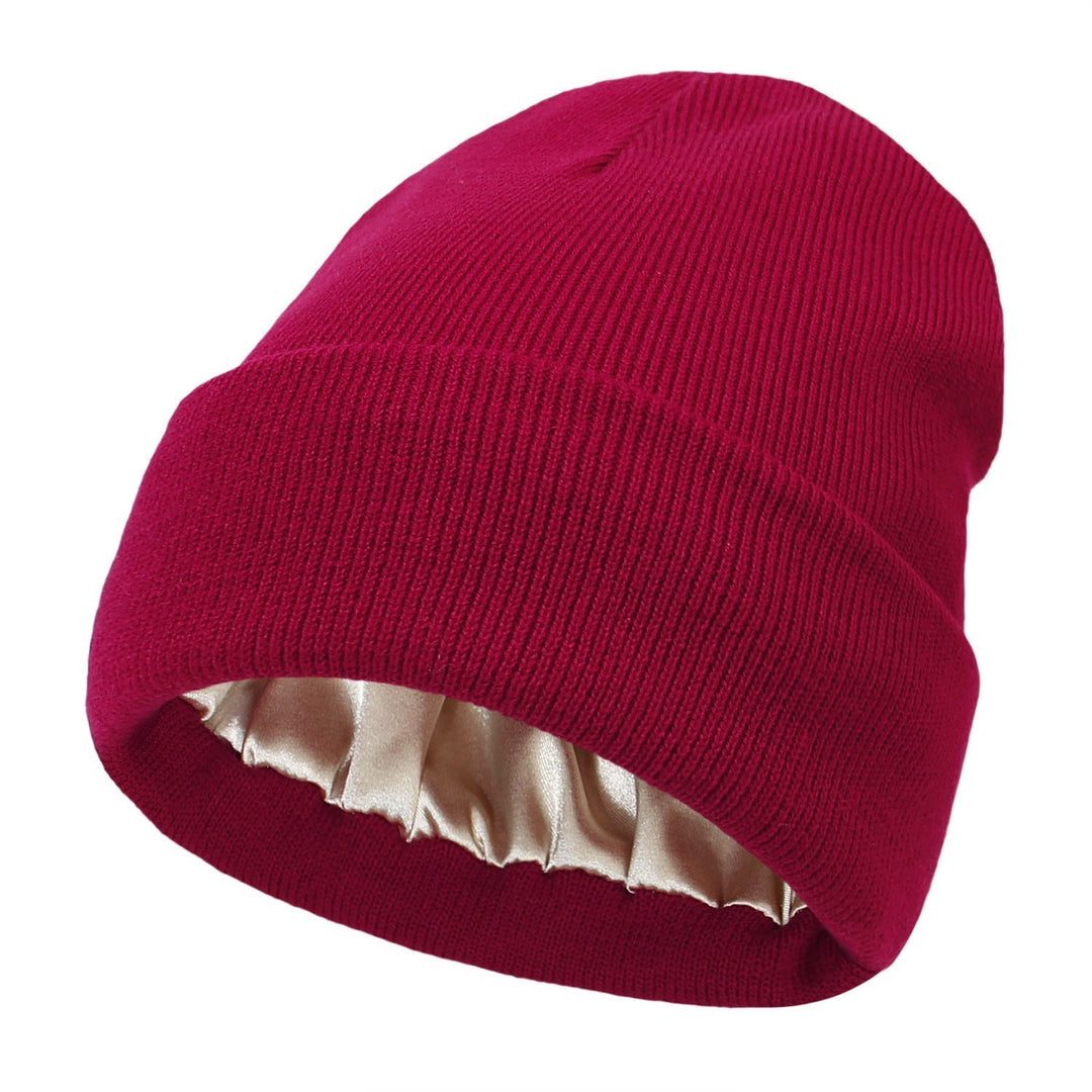 Luxe Satin-Lined Beanie – Elegant Winter Warmth for Hair Protection