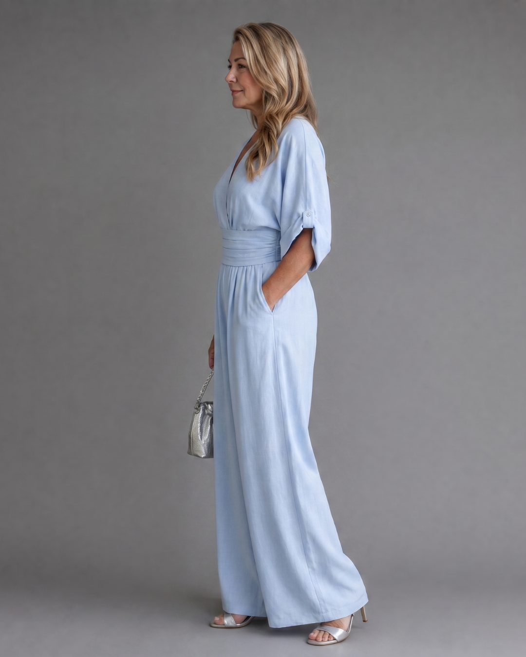 Emene | Tuta Relaxed con Scollo a V Drappeggiato e Gamba Larga