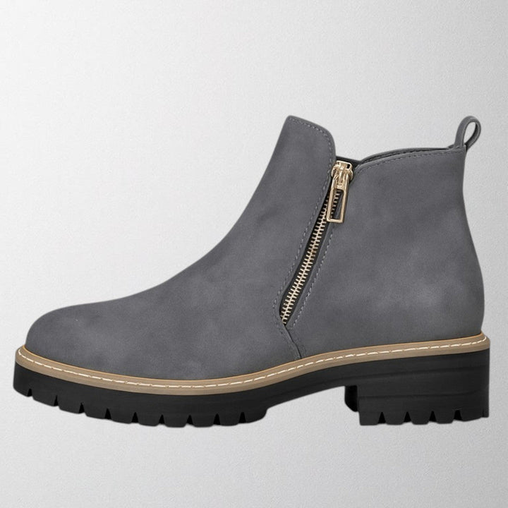 Olivia – Women's shoe with round toe and side zip fastening