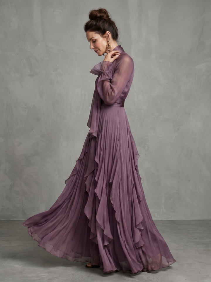 Demetria | Abito Maxi con Collo a Fiocco e Righe a Balze