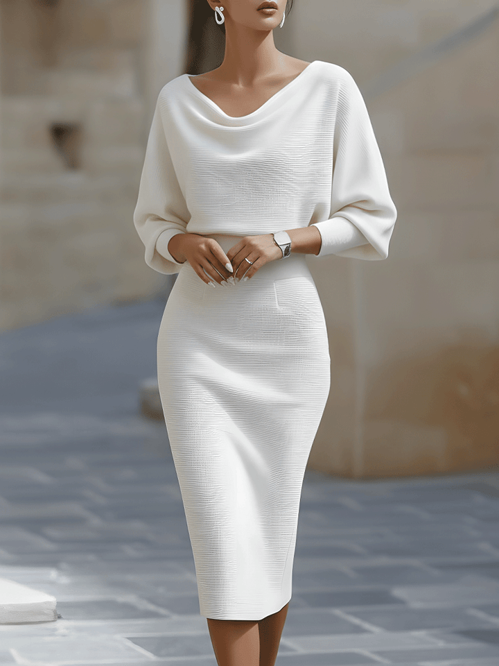 Robe midi drapée avec manches chauve-souris