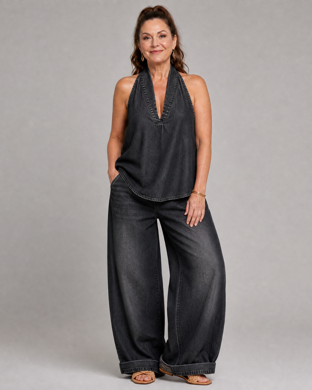Zorelle | Top in Denim con Collo Halter e Pantaloni a Gamba Larga