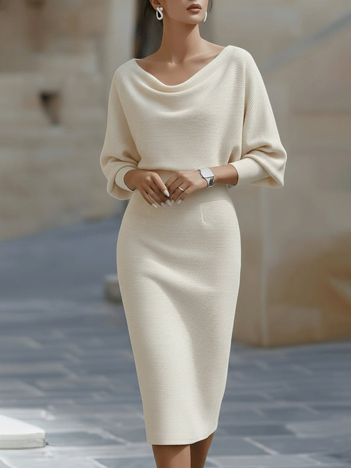Robe midi drapée avec manches chauve-souris