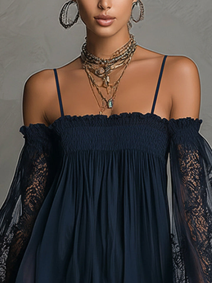 Noemi - Robe mini en chiffon bleu marine avec décolleté épaules dénudées, bord en dentelle et manches transparentes