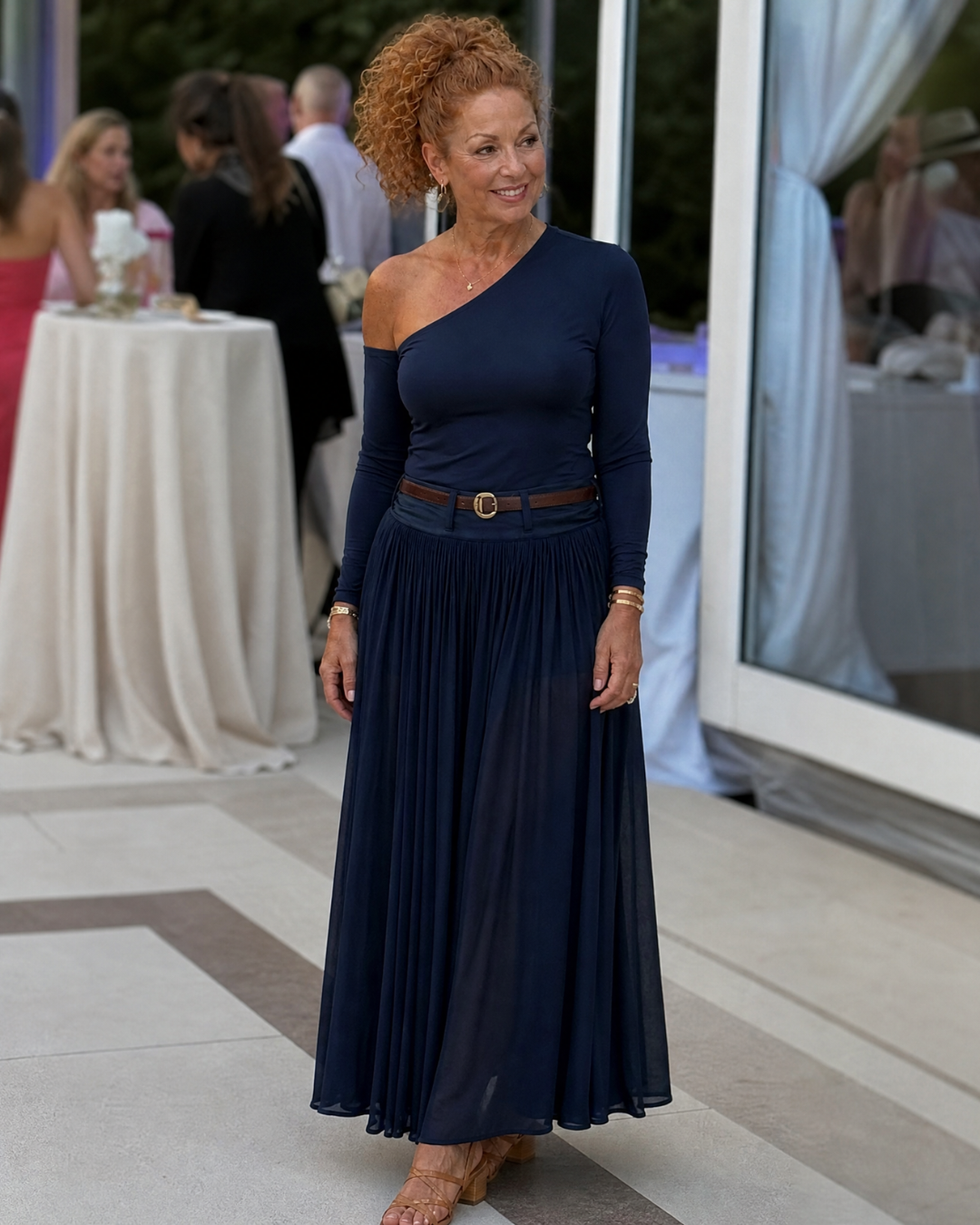 Nythera | Top aderente a spalla unica e set di gonna maxi plissettata