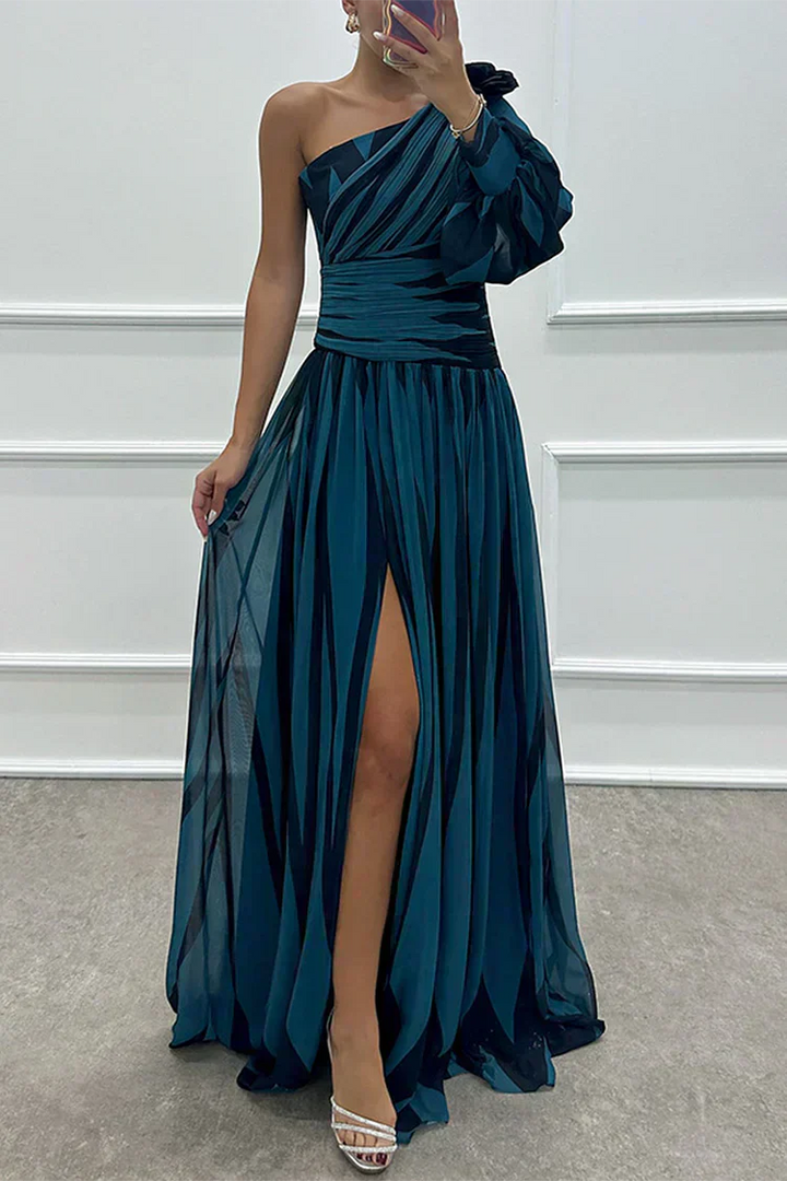 Shiloh - Robe maxi élégante à rayures avec une bretelle
