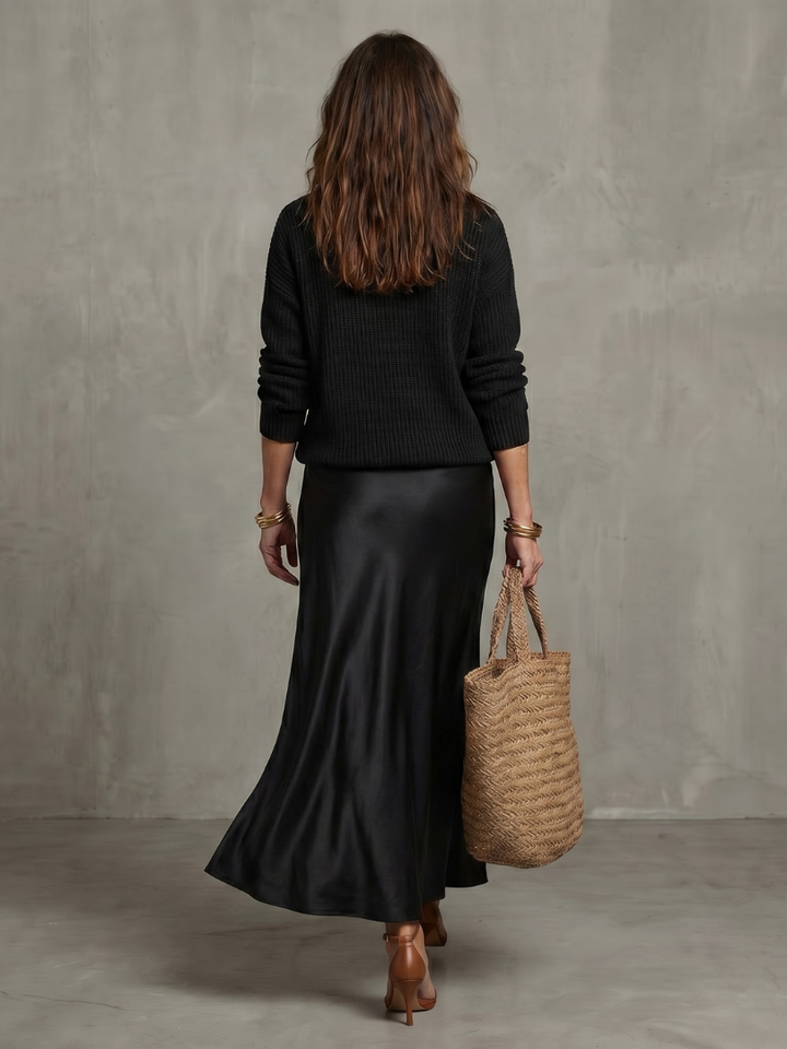 Luciana | Set di Maglione a V e Gonna in Satin a Taglio Inclinato
