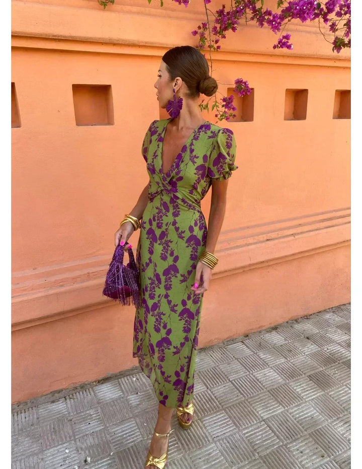 Lucinda - Robe Plissée Florale Boho à Col V