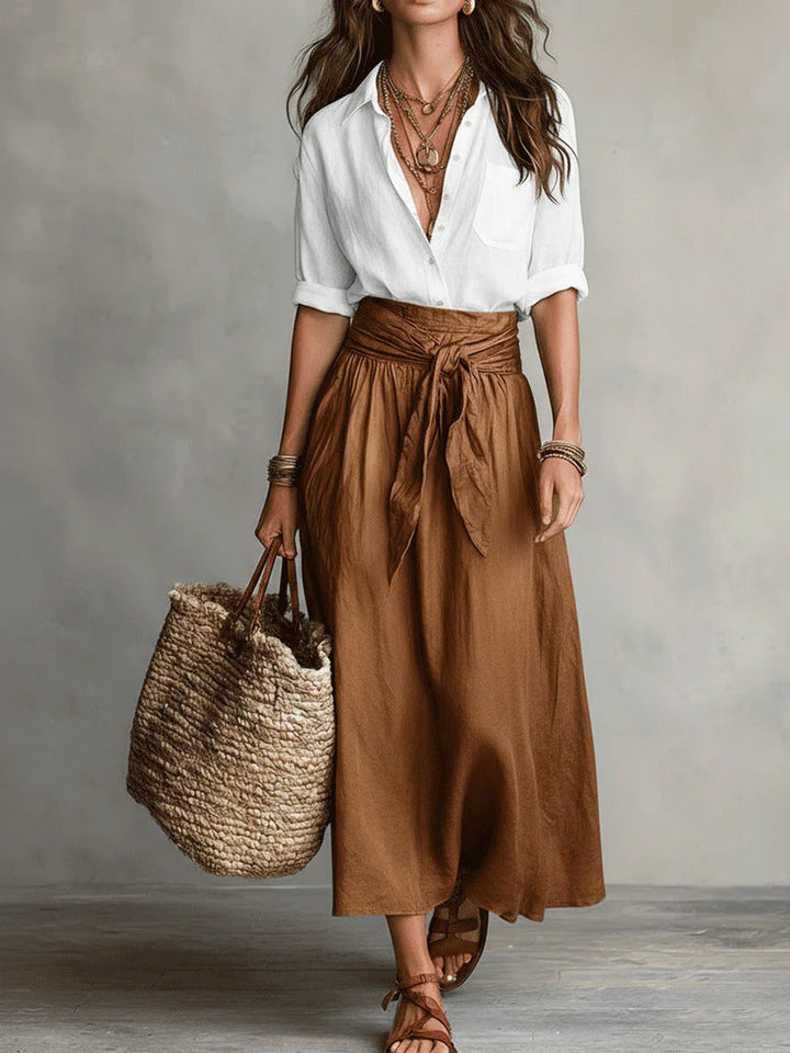 Vera – Ensemble de deux pièces : t-shirt noir et jupe midi vert olive