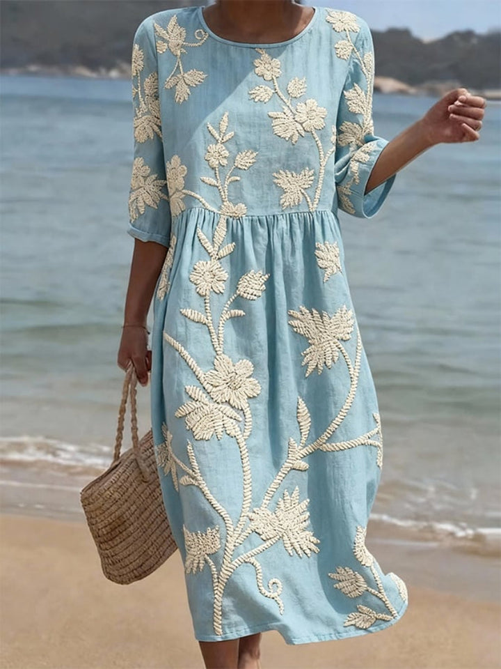 Robe décontractée pour femme avec imprimé floral.