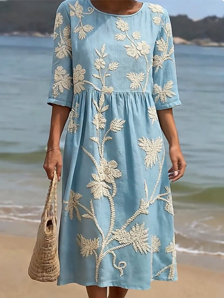 Robe décontractée pour femme avec imprimé floral.