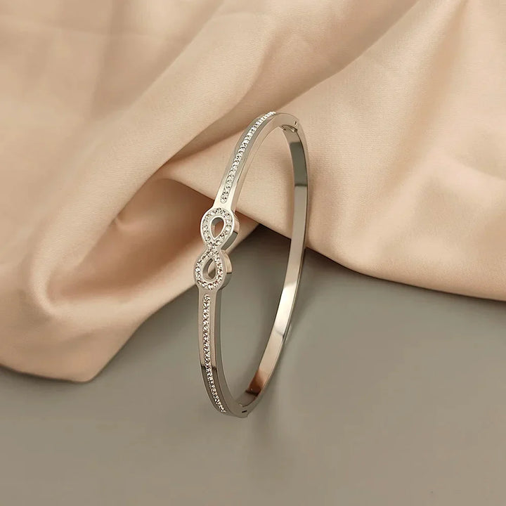 Bracelet Infini en Cristal Exclusif