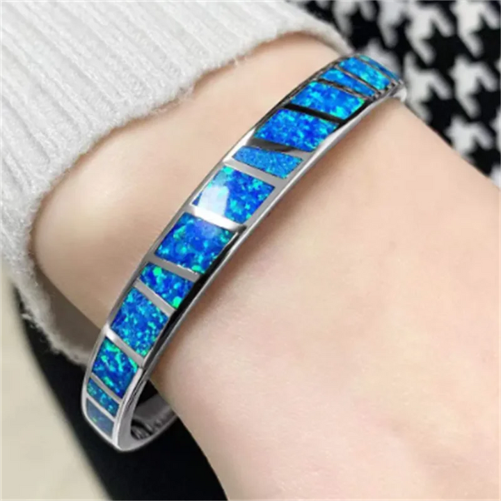 Bracelet Ajustable en Opale de Feu Bleu Élégant en Argent