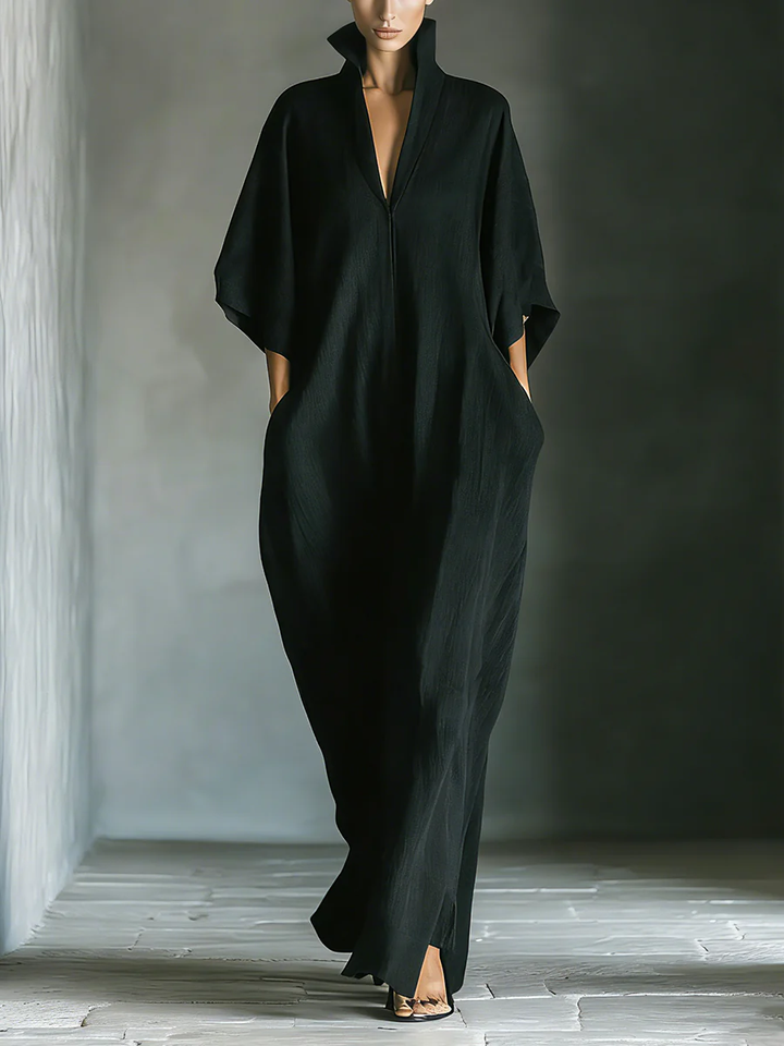 Alessandra • Abito lungo nero oversize minimalista con maniche kimono