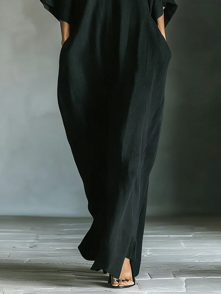 Alessandra • Abito lungo nero oversize minimalista con maniche kimono