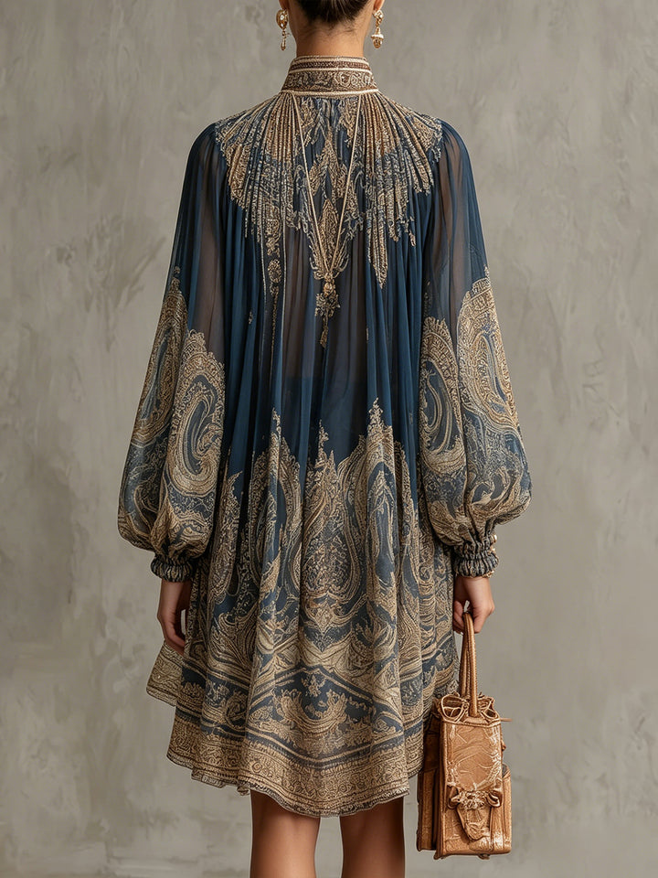 Robe mini bleu marine avec décolleté en chiffon irrégulier et imprimé baroque