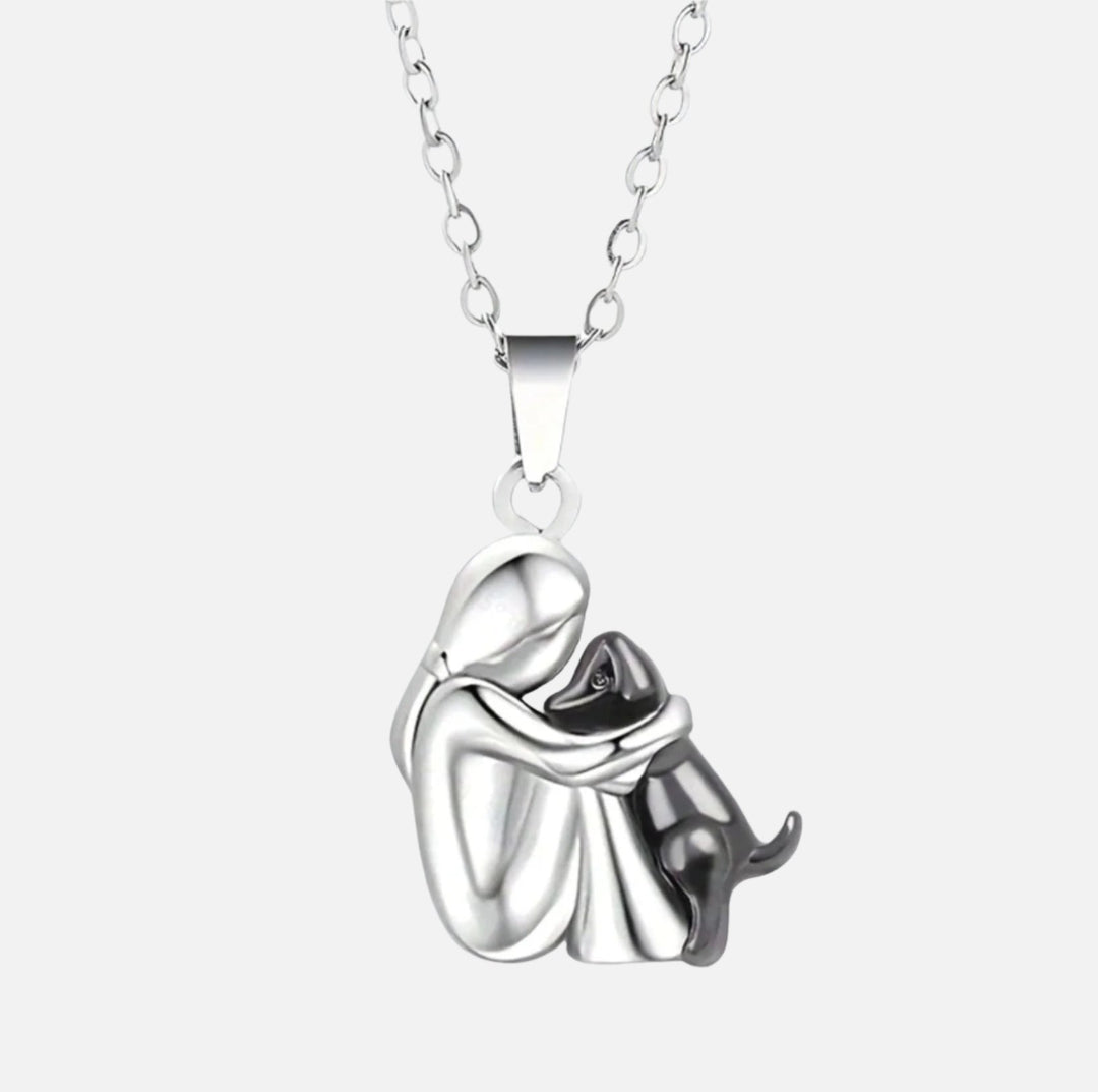 Cuddle Pendant Necklace