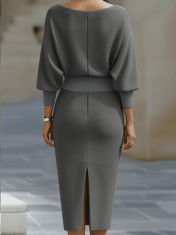Robe midi drapée avec manches chauve-souris