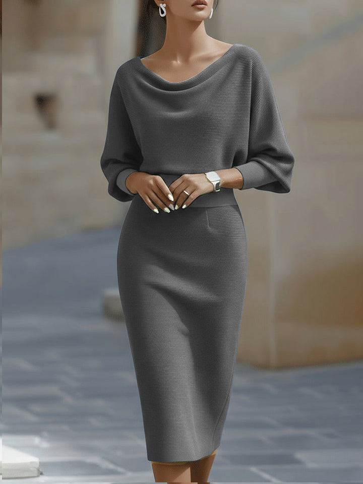 Robe midi drapée avec manches chauve-souris